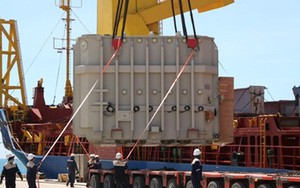 Vận chuyển gấp cặp siêu phẩm 200 tấn từ nước ngoài, đại công trình 9.200 tỷ của Việt Nam tăng tốc về đích