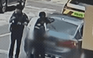 Sao nam bị bắt nghi dùng ma túy: Thời sự tung video có biểu hiện ảo giác mất kiểm soát trên phố