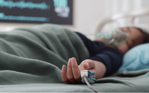 Nữ sinh 15 tuổi tử vong vì sốc nhiễm khuẩn nặng: "Thủ phạm" đến từ 1 thói quen nhiều người mắc