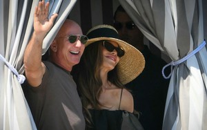 Hình ảnh đầu tiên của vợ chồng chủ tịch Amazon sau đám cưới nghìn tỷ, công bố sính lễ cưới