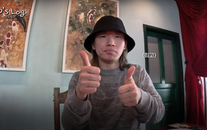 Sao Hàn thử 1 món ăn truyền thống của Việt Nam, thốt lên: "Tôi có thể ăn hết 10 cái 1 lần"