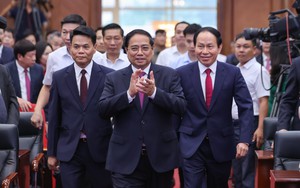 Từ ngày mai, một mô hình chính thức được triển khai ở Việt Nam, đảm bảo thông suốt thủ tục cho toàn dân