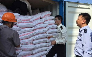 Kiểm tra đột xuất 28 container gạo nhập khẩu, hải quan bắt giữ 7 đối tượng, triệt phá thành công đường dây buôn lậu hơn 2.803 tấn gạo trị giá hơn 104 tỷ đồng