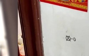 Chủ nhà sốc khi giải mã ký hiệu lũ trộm đánh dấu ở cửa: ‘Nghèo không có gì lấy'