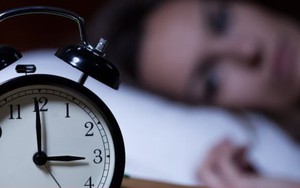 Các mẹo giúp ngủ lại khi tỉnh giấc giữa đêm