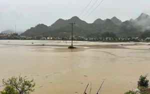 2 người chết, mất tích vì sét đánh, lũ cuốn