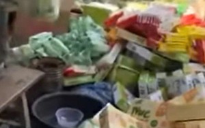 VIDEO: Xôn xao nhiều loại bánh kẹo, nước ngọt “nhập ngoại” bị vứt bỏ