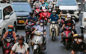Lo "vỡ trận" kiểm định khí thải xe máy