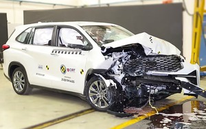 Xem clip này để hiểu vì sao Toyota Innova Cross đạt 5 sao an toàn sau loạt cú đâm nát thân vỏ