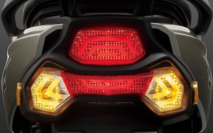 Duke 125 mẫu xe tay ga tiết kiệm xăng hơn Honda Vision, cốp rộng hơn cả Honda Lead!