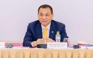 Tuổi 57 rực rỡ của tỷ phú Phạm Nhật Vượng: Mỗi ngày ngủ dậy “giàu thêm” 680 tỷ, tài sản tăng 123.600 tỷ chỉ trong 6 tháng, đủ mua toàn bộ nhiều ngân hàng