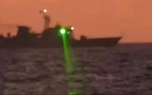 Trung Quốc, châu Âu căng thẳng vụ tàu chiến bị tố chiếu laser vào máy bay quân sự