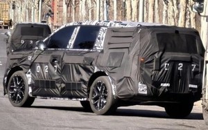 Xiaomi YU7 còn 'nợ' khách 300.000 xe chưa giao, mẫu YU9 'full size' đã xuất hiện trên đường - một điểm khác biệt cực kỳ lớn