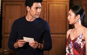 Vô tình mở ví chồng, tôi thấy một tấm ảnh cưới khác, nhưng điều làm tôi sốc không phải cô dâu mà là… chú rể