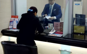 Người phụ nữ làm trong ngành ngân hàng gửi 32 tỷ đồng tiết kiệm, 1 tháng sau số dư còn hơn 3.000 đồng, công an thông báo: ‘Giám đốc chi nhánh đã đứng đằng sau’