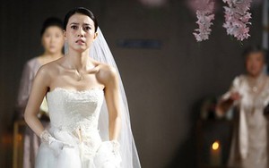 Anh hủy hôn trước ngày cưới, 3 năm sau trở lại xin tôi một bữa cơm nhưng thứ anh để trên bàn ăn khiến cả nhà tôi chết lặng