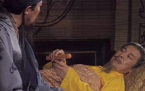 Ngoài Mã Tắc, Lưu Bị trước khi chết còn ám chỉ 1 người không nên sử dụng, nhưng Gia Cát Lượng không hiểu