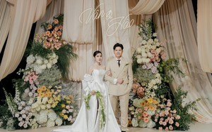 Sau đám cưới xa hoa, trung vệ ĐT Việt Nam và vợ hotgirl Quảng Ninh gây xúc động vì hành động tử tế