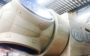 Trung Quốc sắp vận hành tuabin gió nổi truyền động trực tiếp mạnh nhất thế giới: Cao bằng toà nhà 50 tầng, diện tích quét 53 nghìn m2, đứng vững trước siêu bão cấp 17