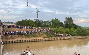 Vụ ô tô lao xuống sông: Tài xế còn sống nhưng báo cáo tử vong khiến dư luận bất bình