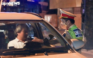 Camera AI dù thông minh đến mấy, đường phố vẫn cần CSGT