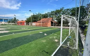 Trích xuất camera, làm rõ nguyên nhân bé trai tử vong tại sân bóng