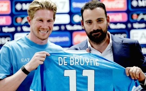 Vinh dự bất ngờ của De Bruyne ở ngày ra mắt Napoli
