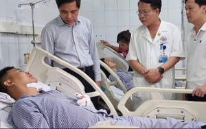 Nạn nhân kể phút sinh tử khi tàu lật trên vịnh Hạ Long, cố lặn vào cứu người nhưng bất thành