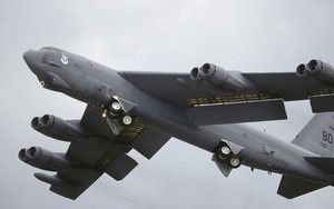 Phi công xin lỗi vì thực hiện động tác mạnh để tránh va chạm với B-52