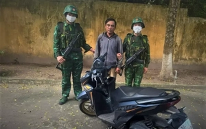 Bắt đối tượng đưa xe máy trộm cắp qua biên giới