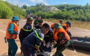 Tìm thấy thi thể 2 người đuối nước khi đi qua ngầm tràn ở Lạng Sơn