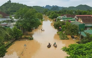 Miền Trung có thể hứng chịu nhiều đợt mưa lớn bất thường