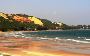 Bãi biển Việt Nam vừa được vinh danh "hàng đầu Đông Nam Á": Địa hình đặc biệt, rất ít khi có bão