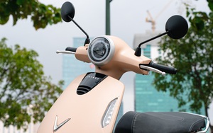 Mẫu xe máy điện đi từ Hà Nội đến Nghệ An mới cần sạc: Cốp rộng hơn Vision, Lead, giá "êm"