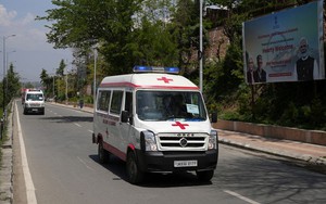 Ấn Độ: Người phụ nữ bị xâm hại tập thể khi đang bất tỉnh trên xe cấp cứu