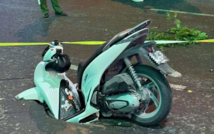 Vụ xe SH đang đi thì sụt "hố tử thần" ở Hà Nội: Trách nhiệm thuộc đơn vị nào?