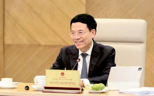 Bộ trưởng Nguyễn Mạnh Hùng: Bây giờ thay vì cạnh tranh hạ tầng, đã đến lúc phải chia sẻ, VNPT, Viettel phải chia sẻ hạ tầng cho MobiFone