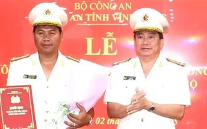 Công bố quyết định của Bộ trưởng Bộ Công an với Công an tỉnh Vĩnh Long