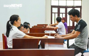 Bỏ hình thức kỷ luật giáng chức và hạ bậc lương với công chức