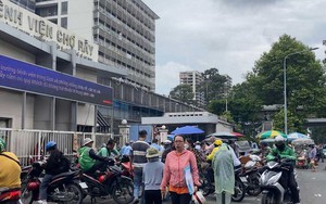 Nhức nhối "cò" khám bệnh lộng hành (*): Nhiều cơ sở y tế phải cầu cứu cơ quan chức năng