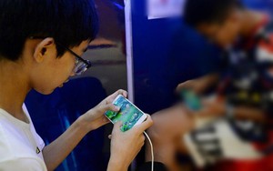 Nam sinh từng cắm đầu chơi game thâu đêm nay đỗ ĐH top 1, tất cả bắt đầu từ một câu của người cha giao hàng