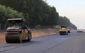 Sản lượng thi công đạt hơn 66.500 tỷ đồng trong 6 tháng, Việt Nam sẽ có 2.476 km đường bộ cao tốc vào dịp 19/8