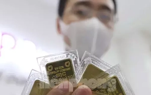 Giá vàng giảm mạnh