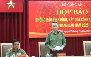 Thiếu tướng Nguyễn Quốc Toản thông tin về sử dụng giấy tờ được cấp trước khi sáp nhập tỉnh, thành