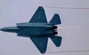 Hình ảnh mới tiết lộ Trung Quốc sản xuất hàng loạt tiêm kích tàng hình J-35