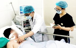 Hai người đàn ông khoẻ mạnh phải thở máy vì biến chứng sởi