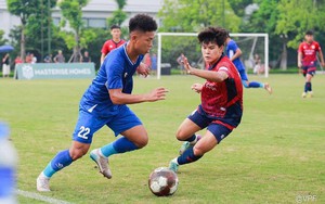 Thắng U21 Vĩnh Long 10-0, U21 TPHCM vươn lên dẫn đầu bảng D