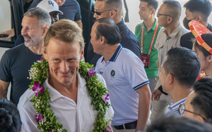 Tỉ phú, siêu sao bóng đá được miễn visa, du lịch Việt Nam cần làm gì để thu hút?