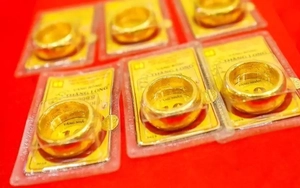 Giá vàng nhẫn tiếp đà giảm