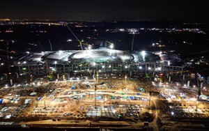 Cảnh làm việc xuyên đêm ở đại công trường sân bay Long Thành